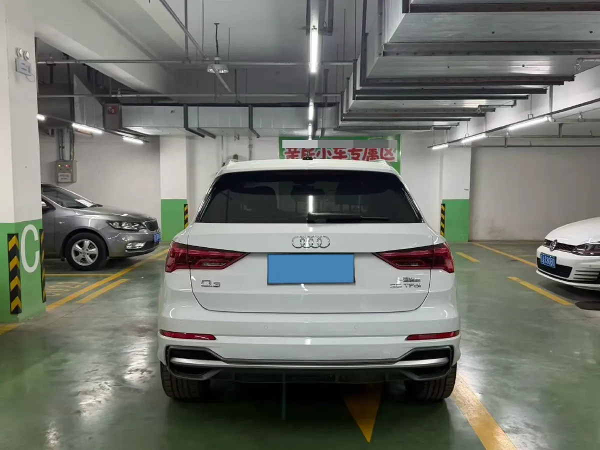 2022 Audi Q3 1.4T 150HP L4 7DCT,autocango,china used car exporter,china ev exporter,chinese used car exporter,chinese used ev exporter
