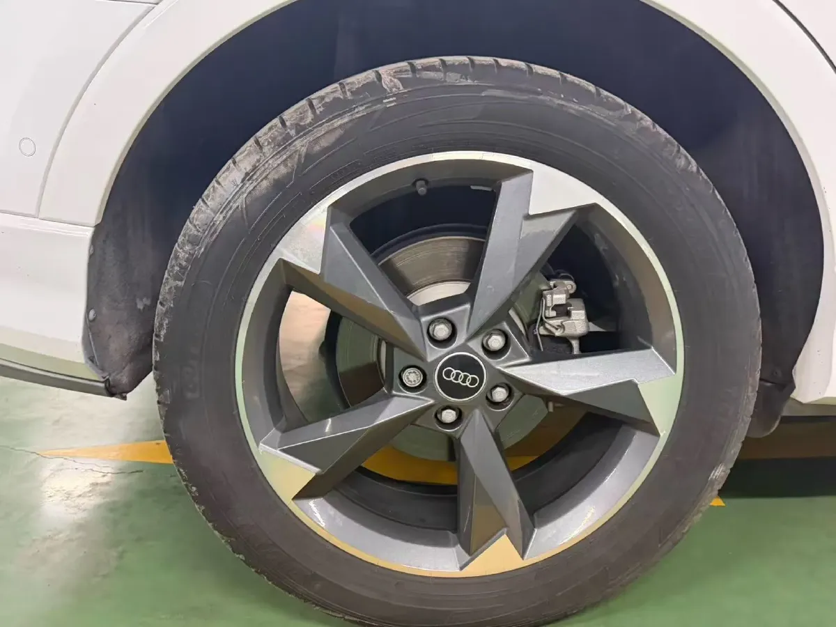 2022 Audi Q3 1.4T 150HP L4 7DCT,autocango,china used car exporter,china ev exporter,chinese used car exporter,chinese used ev exporter