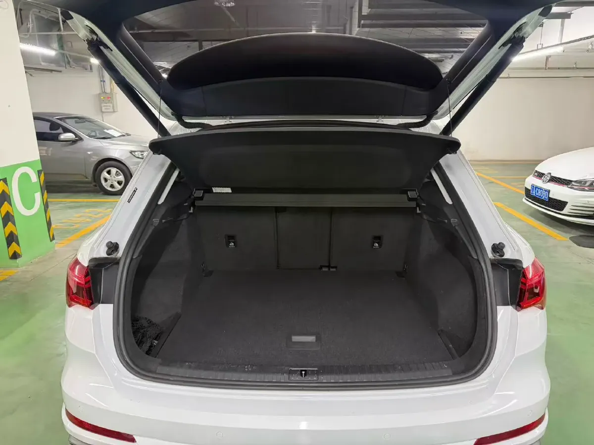 2022 Audi Q3 1.4T 150HP L4 7DCT,autocango,china used car exporter,china ev exporter,chinese used car exporter,chinese used ev exporter