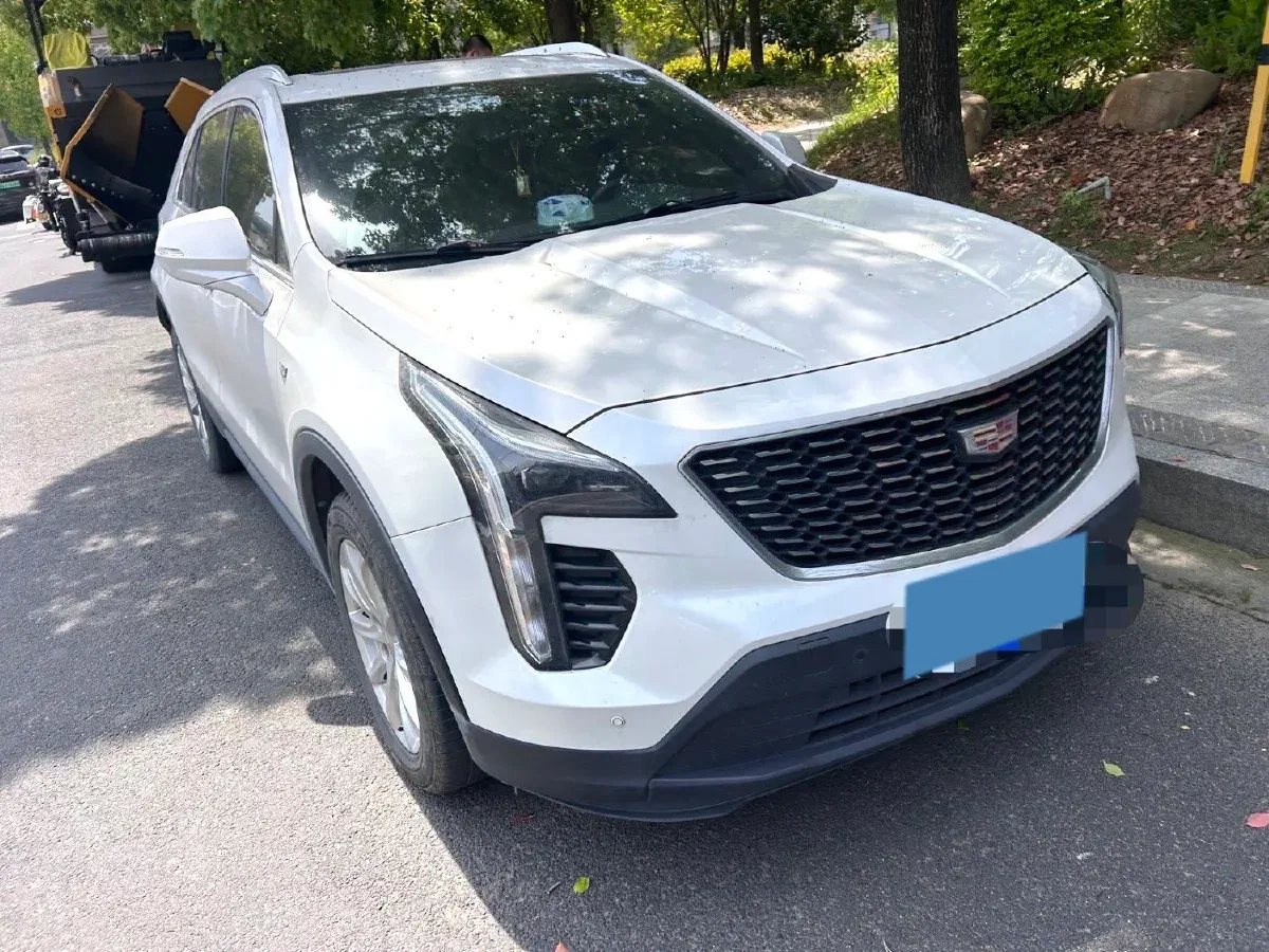 2022 Cadillac XT4 2.0T 237HP L4 9AT,autocango,china used car exporter,china ev exporter,chinese used car exporter,chinese used ev exporter