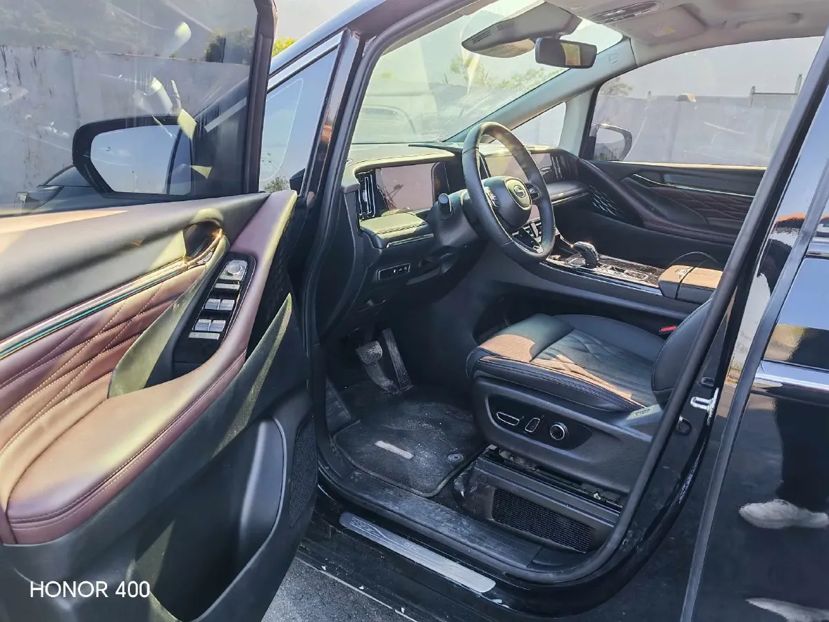 2024 GAC Trumpchi M8 2.0T 190HP L4 2DHT Hybrid,autocango,china used car exporter,china ev exporter,chinese used car exporter,chinese used ev exporter