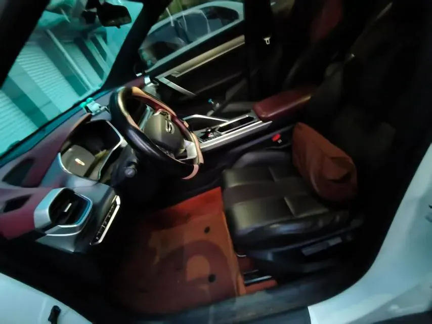 2022 Geely Coolray 1.5T 177HP L3 7DCT PHEV 15.5KWH,autocango,china used car exporter,china ev exporter,chinese used car exporter,chinese used ev exporter