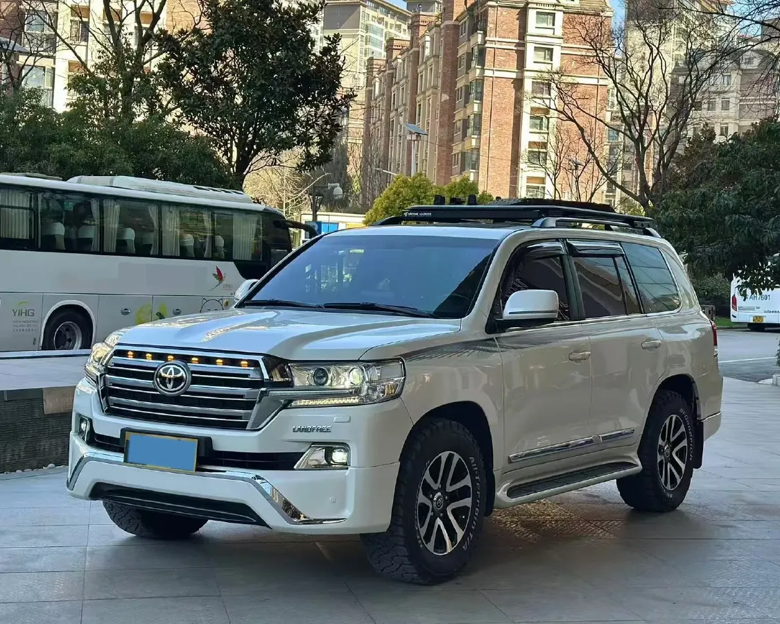 2020 Chevrolet Monza 1.0T 125HP L3 6MT,autocango,china used car exporter,china ev exporter,chinese used car exporter,chinese used ev exporter