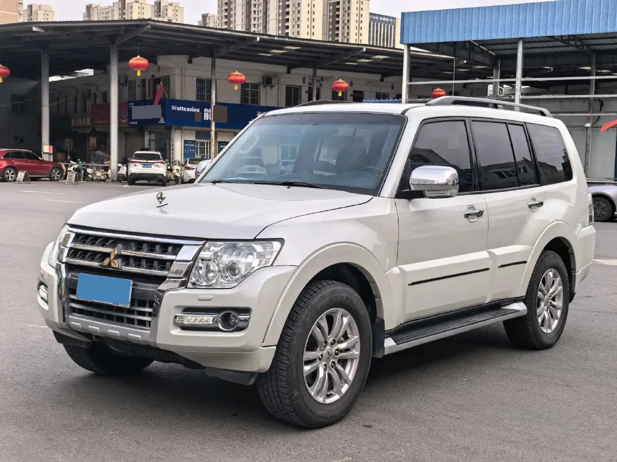 2018 Mitsubishi Pajero 3.0L 174HP V6 5AT,autocango,china used car exporter,china ev exporter,chinese used car exporter,chinese used ev exporter