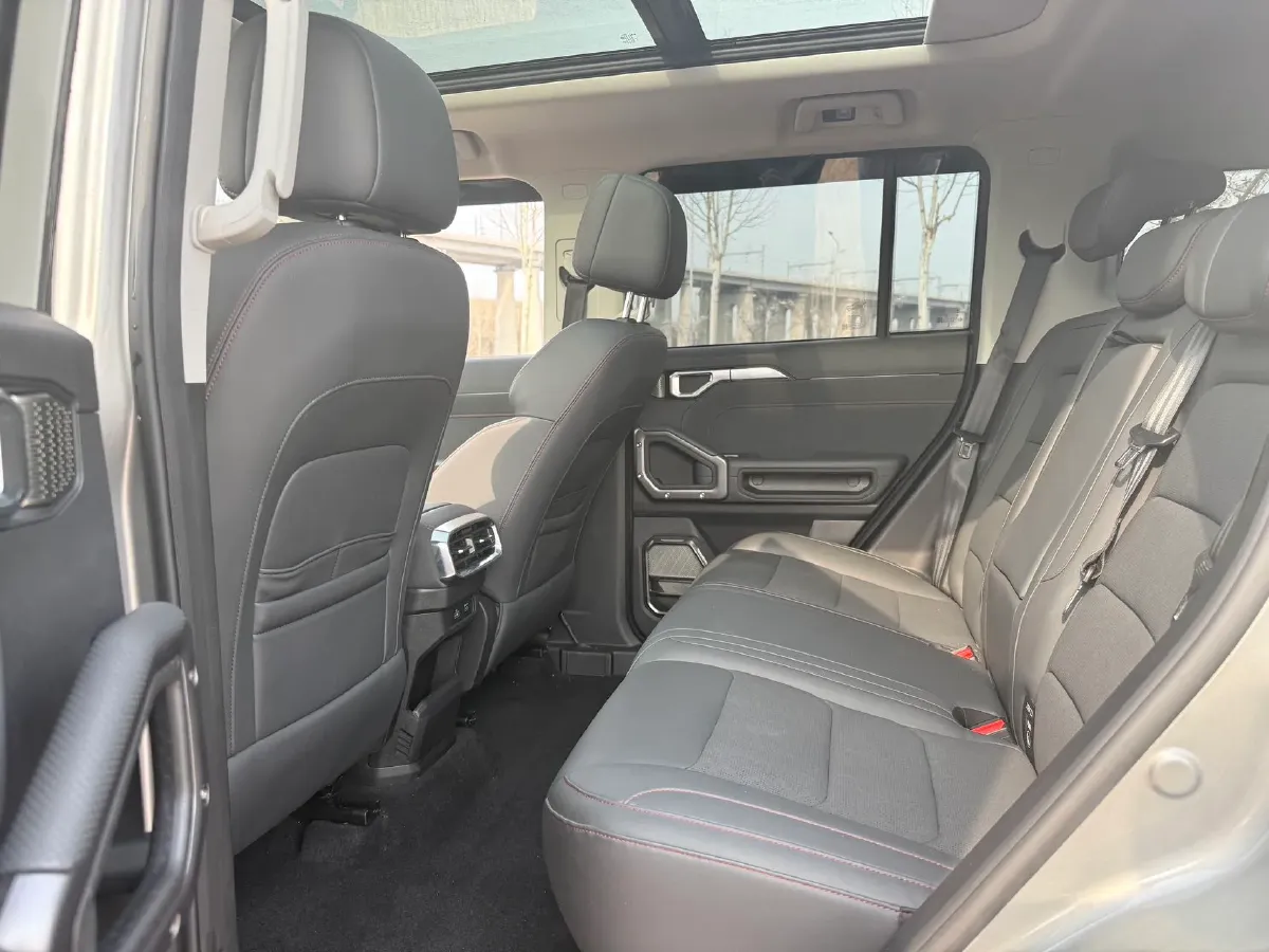 2023 Jetour Traveller 1.5T 184HP L4 7DCT,autocango,china used car exporter,china ev exporter,chinese used car exporter,chinese used ev exporter