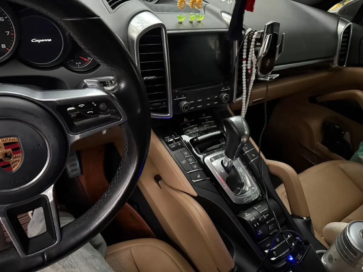 2018 Land Rover Range Rover Velar 3.0T 380HP V6 8AT,autocango,china used car exporter,china ev exporter,chinese used car exporter,chinese used ev exporter