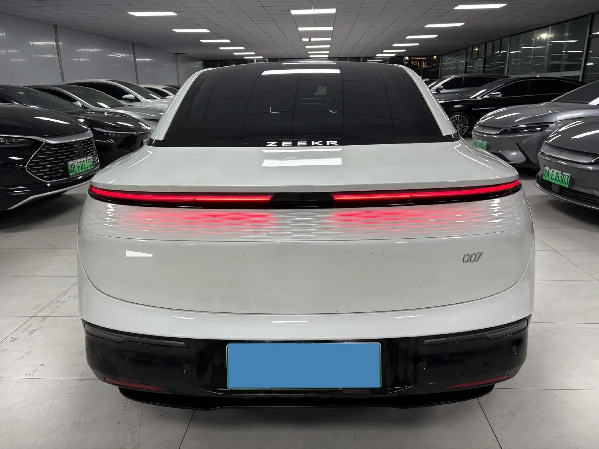 2025 Zeekr 007 BEV 75KWH,autocango,china used car exporter,china ev exporter,chinese used car exporter,chinese used ev exporter