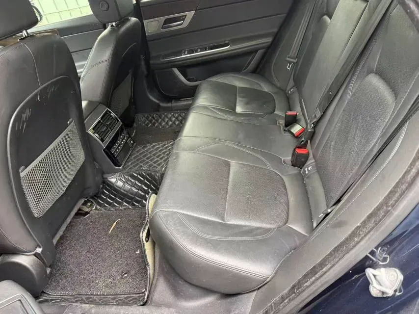 2020 Jaguar XFL 2.0T 250HP L4 8AT,autocango,china used car exporter,china ev exporter,chinese used car exporter,chinese used ev exporter