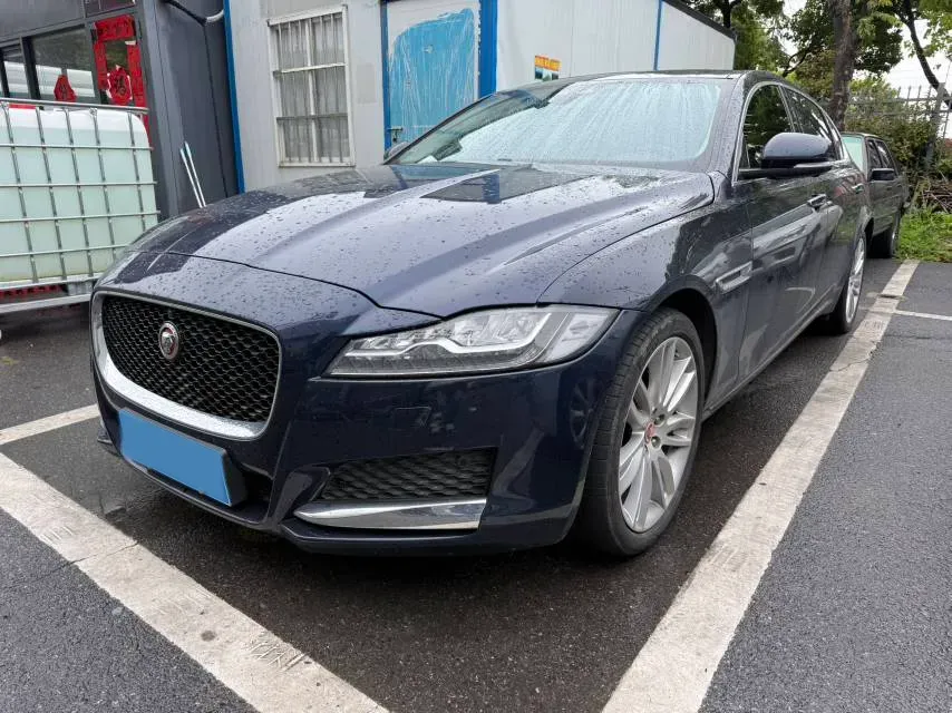 2020 Jaguar XFL 2.0T 250HP L4 8AT,autocango,china used car exporter,china ev exporter,chinese used car exporter,chinese used ev exporter