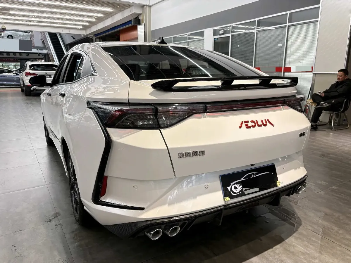 2021 DongFeng Aeolus YiXuan 1.5T 150HP L4 6DCT,autocango,china used car exporter,china ev exporter,chinese used car exporter,chinese used ev exporter