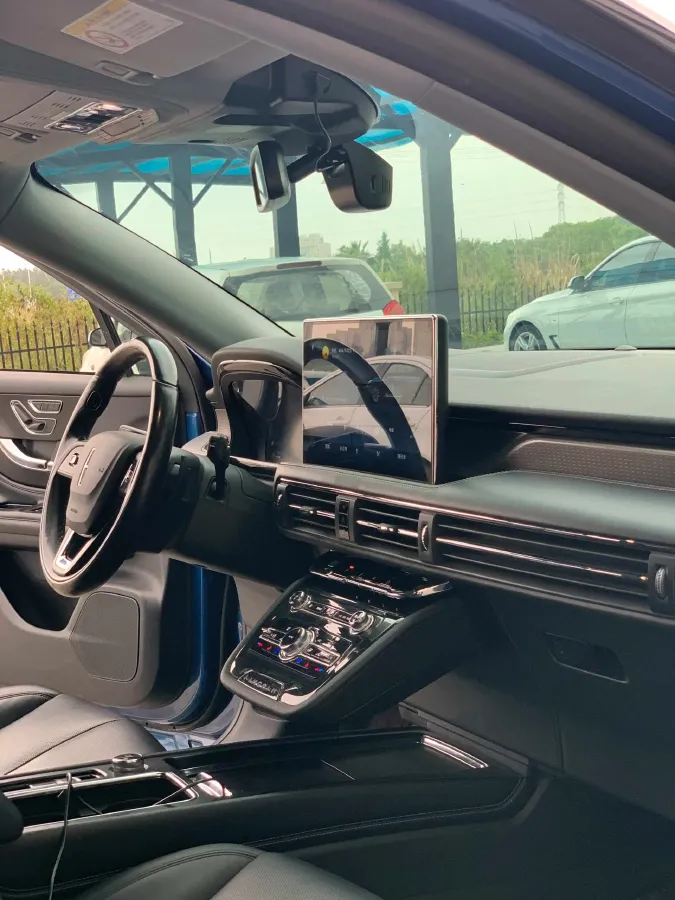 2022 Lincoln Corsair 2.0T 245HP L4 8AT,autocango,china used car exporter,china ev exporter,chinese used car exporter,chinese used ev exporter