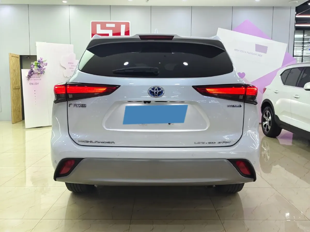 2022 Toyota Highlander 2.5L 192HP L4 E-CVT Hybrid,autocango,china used car exporter,china ev exporter,chinese used car exporter,chinese used ev exporter
