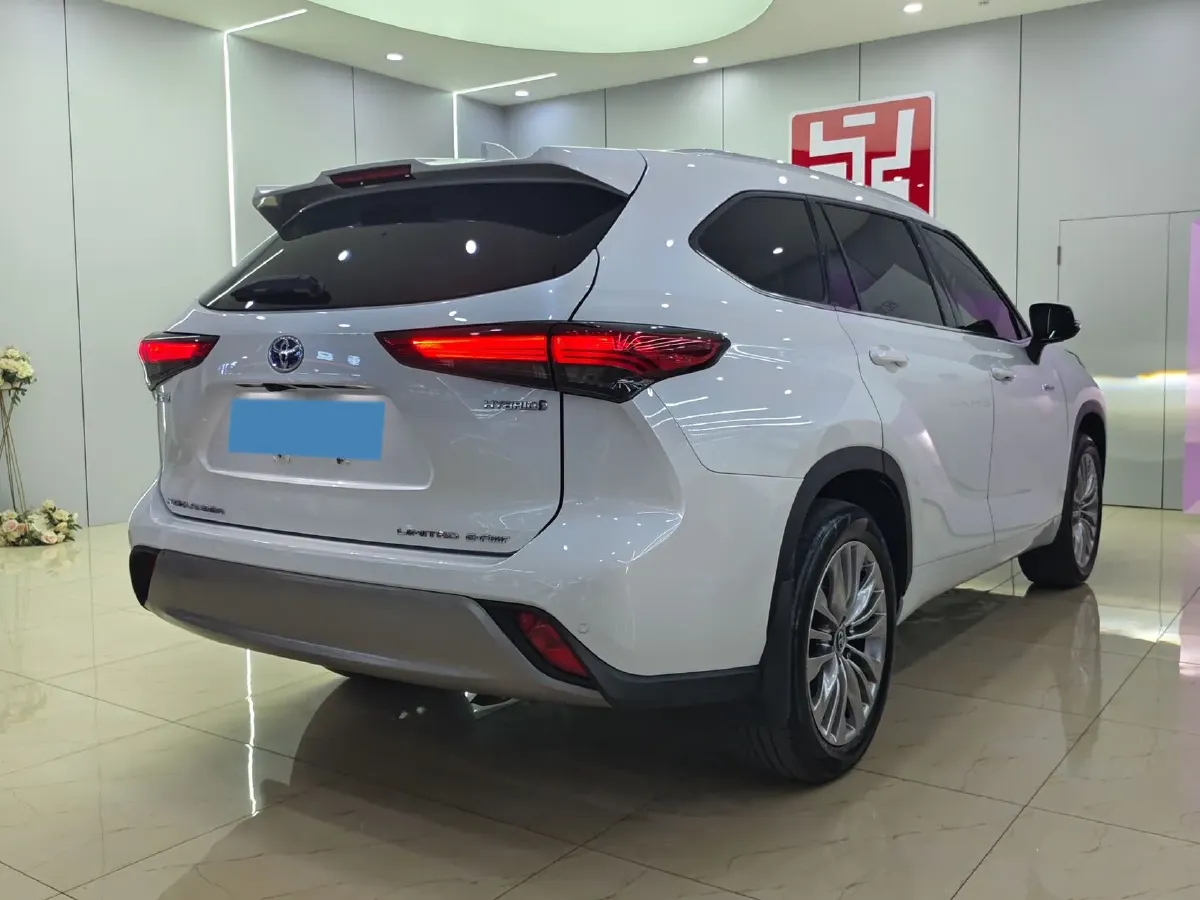2022 Toyota Highlander 2.5L 192HP L4 E-CVT Hybrid,autocango,china used car exporter,china ev exporter,chinese used car exporter,chinese used ev exporter