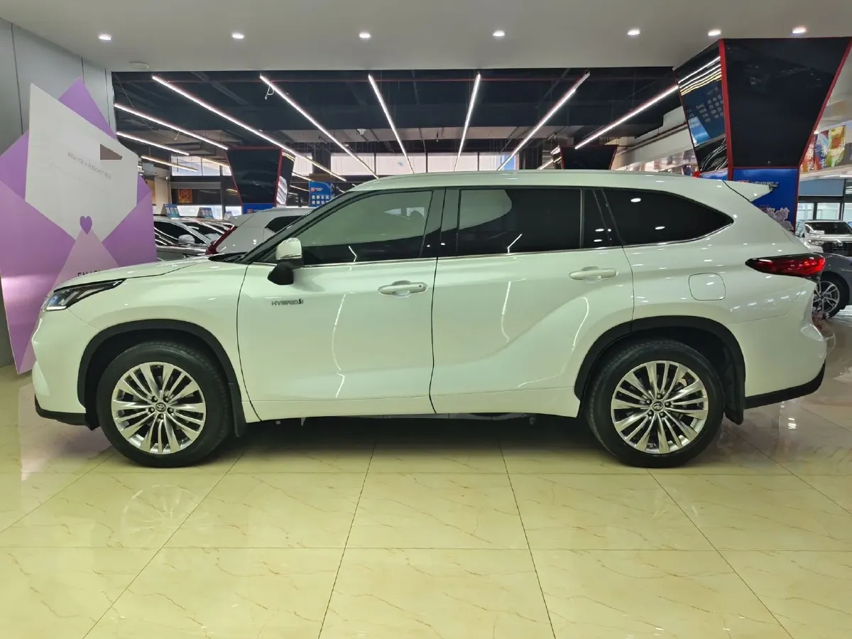 2022 Toyota Highlander 2.5L 192HP L4 E-CVT Hybrid,autocango,china used car exporter,china ev exporter,chinese used car exporter,chinese used ev exporter