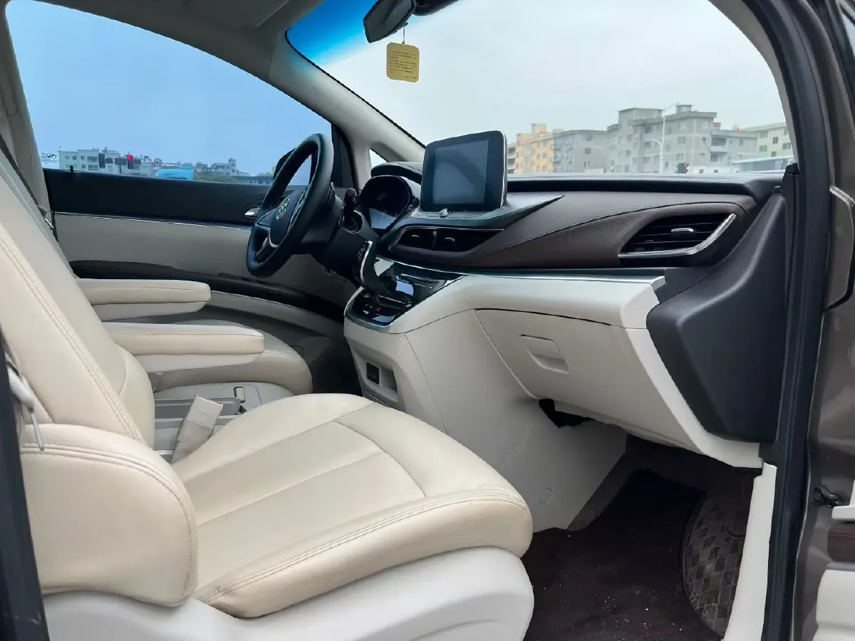 2023 Buick GL8 2.0T 237HP L4 9AT,autocango,china used car exporter,china ev exporter,chinese used car exporter,chinese used ev exporter