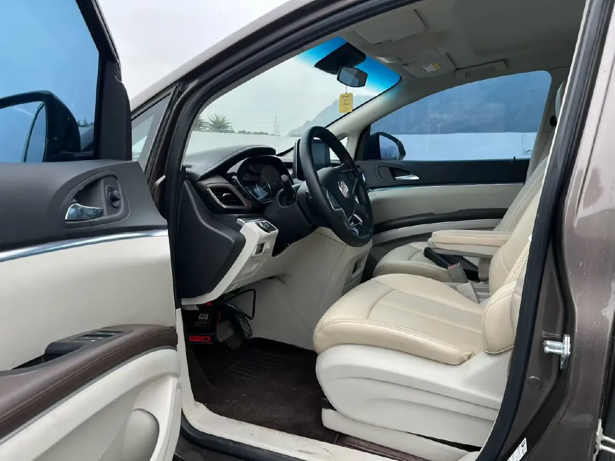 2023 Buick GL8 2.0T 237HP L4 9AT,autocango,china used car exporter,china ev exporter,chinese used car exporter,chinese used ev exporter
