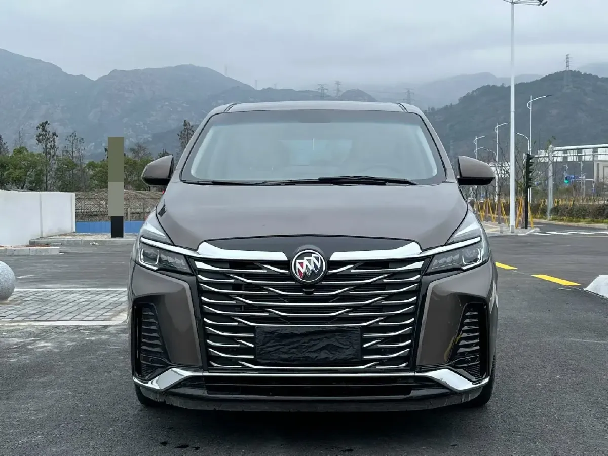 2023 Buick GL8 2.0T 237HP L4 9AT,autocango,china used car exporter,china ev exporter,chinese used car exporter,chinese used ev exporter