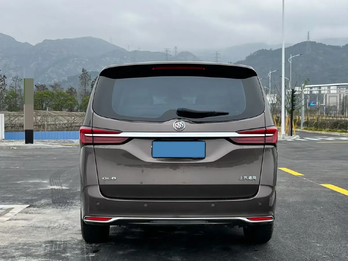 2023 Buick GL8 2.0T 237HP L4 9AT,autocango,china used car exporter,china ev exporter,chinese used car exporter,chinese used ev exporter