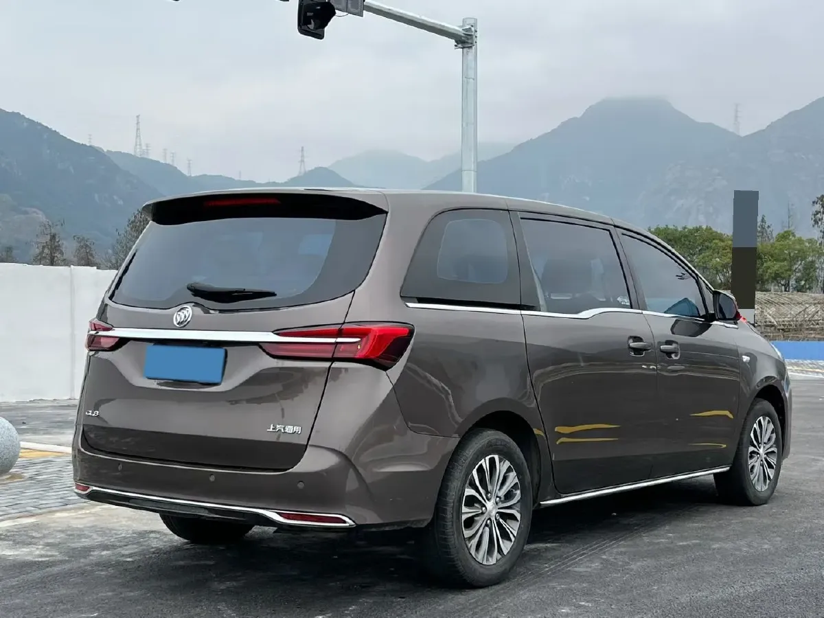 2023 Buick GL8 2.0T 237HP L4 9AT,autocango,china used car exporter,china ev exporter,chinese used car exporter,chinese used ev exporter