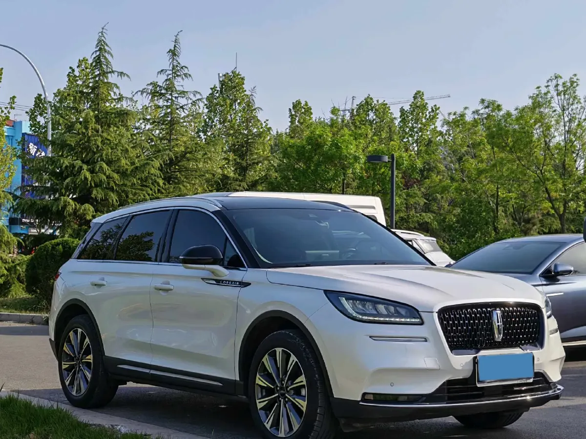 2022 Lincoln Corsair 2.0T 245HP L4 8AT,autocango,china used car exporter,china ev exporter,chinese used car exporter,chinese used ev exporter