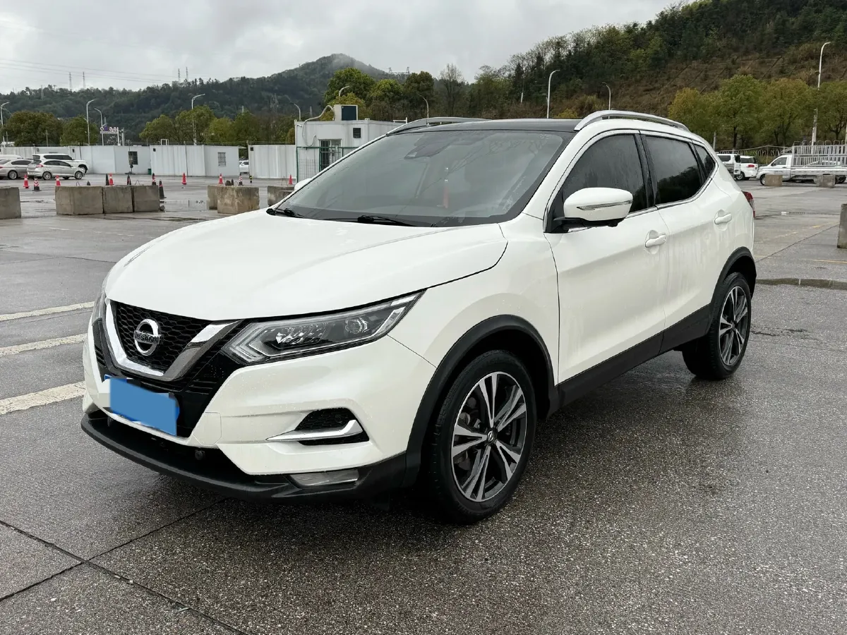 2021 Nissan Qashqai 2.0L 151HP L4 CVT,autocango,china used car exporter,china ev exporter,chinese used car exporter,chinese used ev exporter