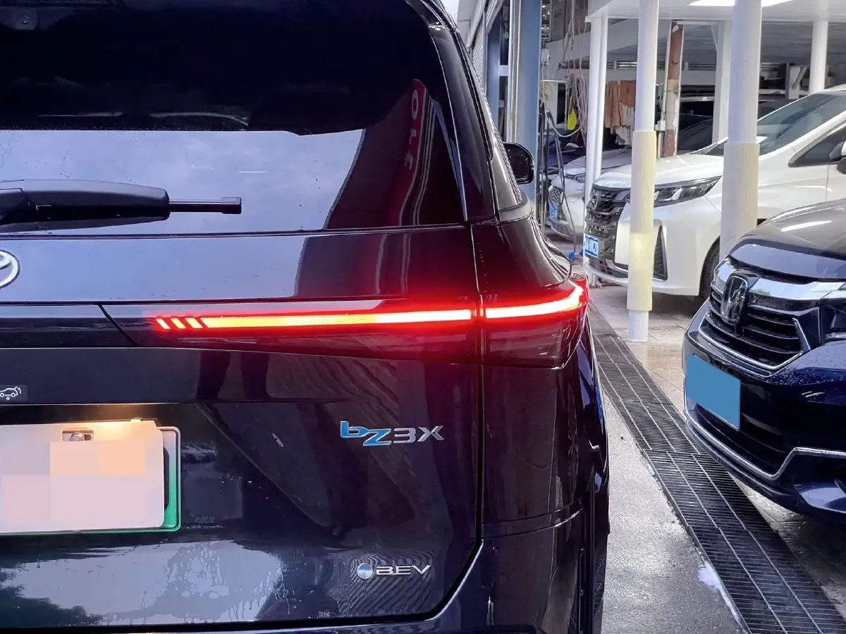 2025 Toyota BZ3X BEV 67.92KWH,autocango,china used car exporter,china ev exporter,chinese used car exporter,chinese used ev exporter