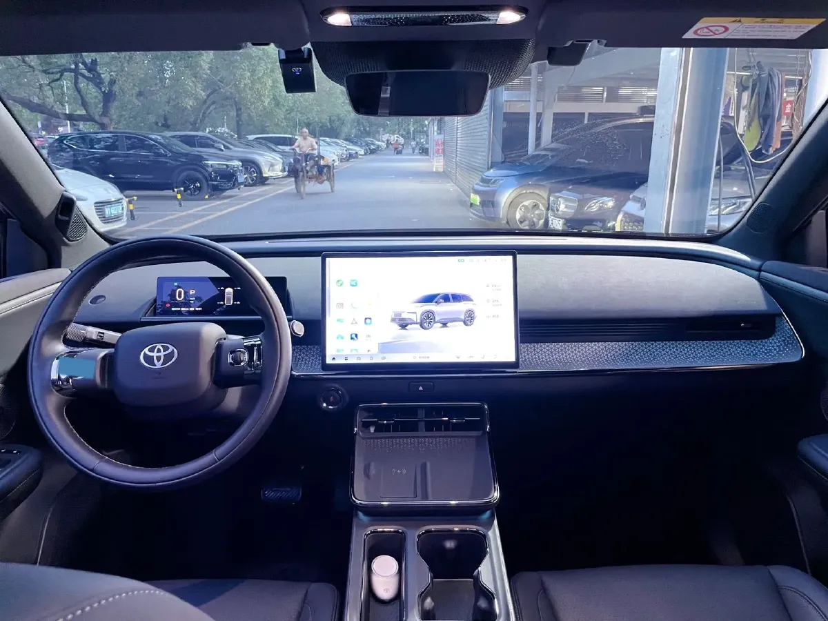 2025 Toyota BZ3X BEV 67.92KWH,autocango,china used car exporter,china ev exporter,chinese used car exporter,chinese used ev exporter