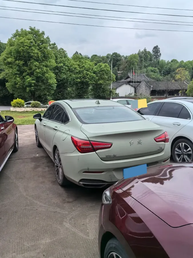 2019 HongQi H5 1.8T 180HP L4 6AT,autocango,china used car exporter,china ev exporter,chinese used car exporter,chinese used ev exporter