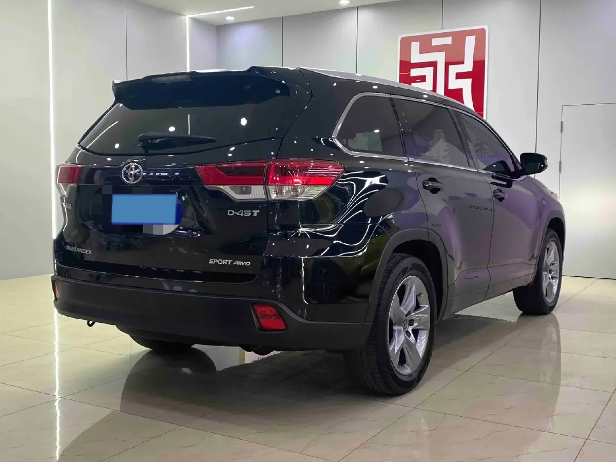2021 Toyota Highlander 2.0T 220HP L4 6AT,autocango,china used car exporter,china ev exporter,chinese used car exporter,chinese used ev exporter