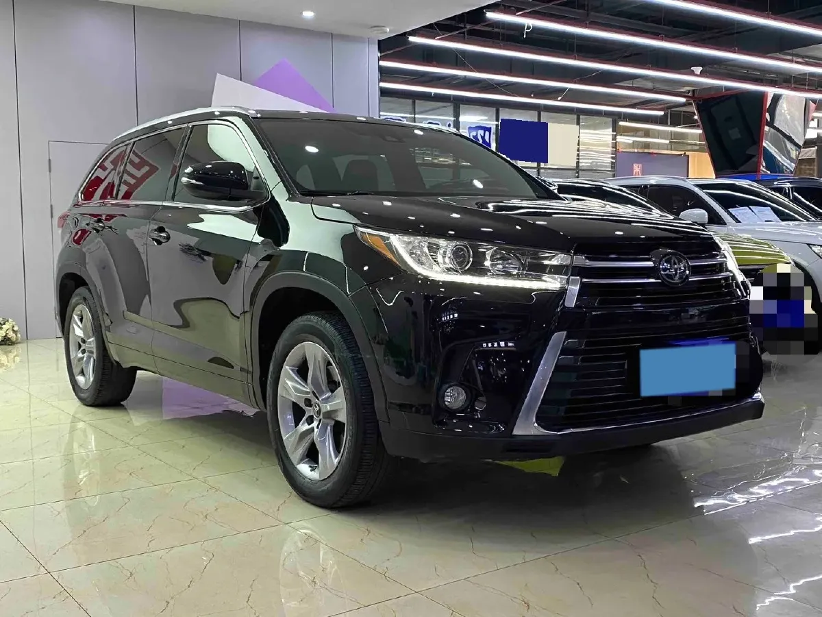 2021 Toyota Highlander 2.0T 220HP L4 6AT,autocango,china used car exporter,china ev exporter,chinese used car exporter,chinese used ev exporter