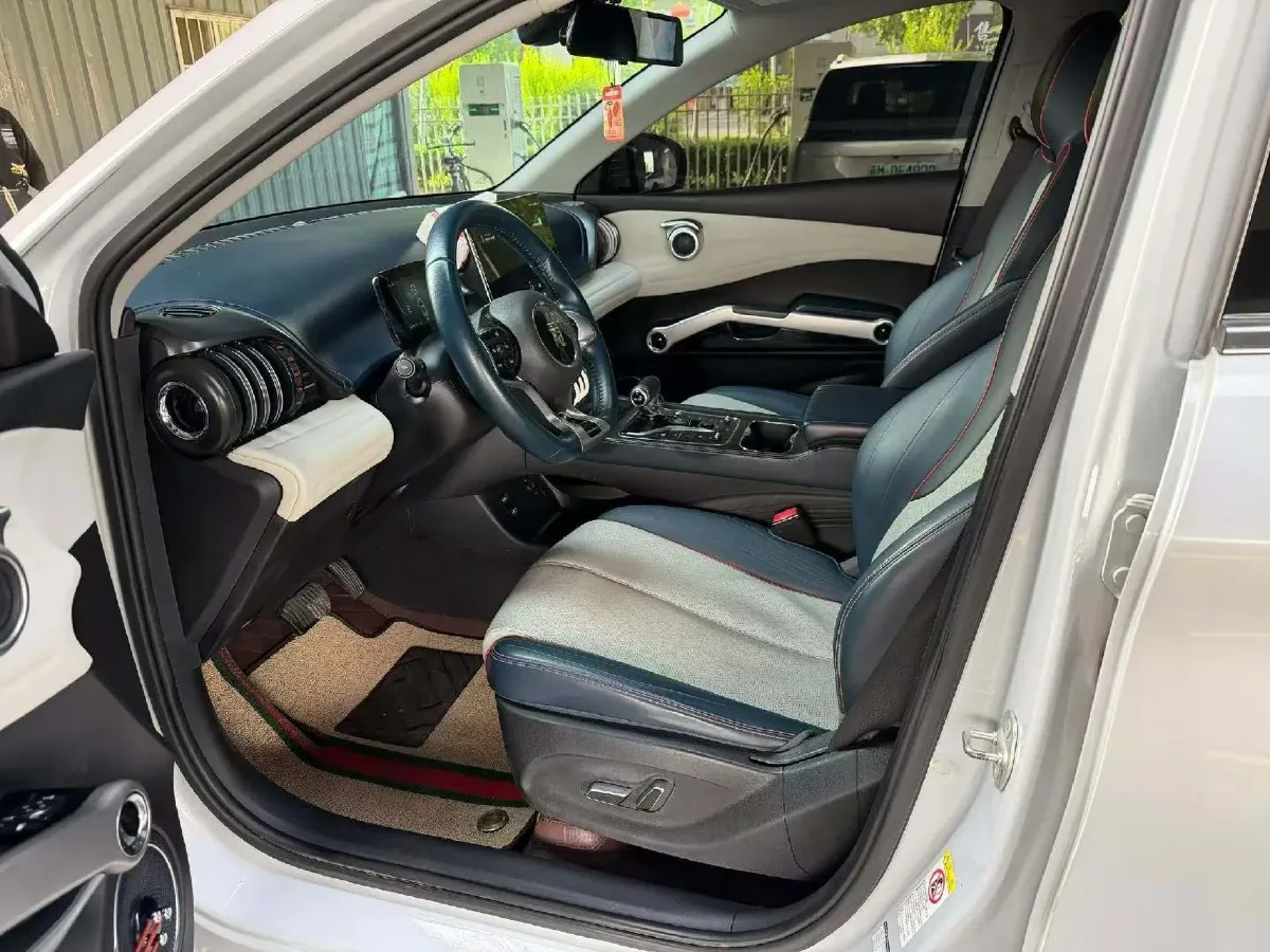 2022 Hycan Z03 BEV 64.23KWH,autocango,china used car exporter,china ev exporter,chinese used car exporter,chinese used ev exporter