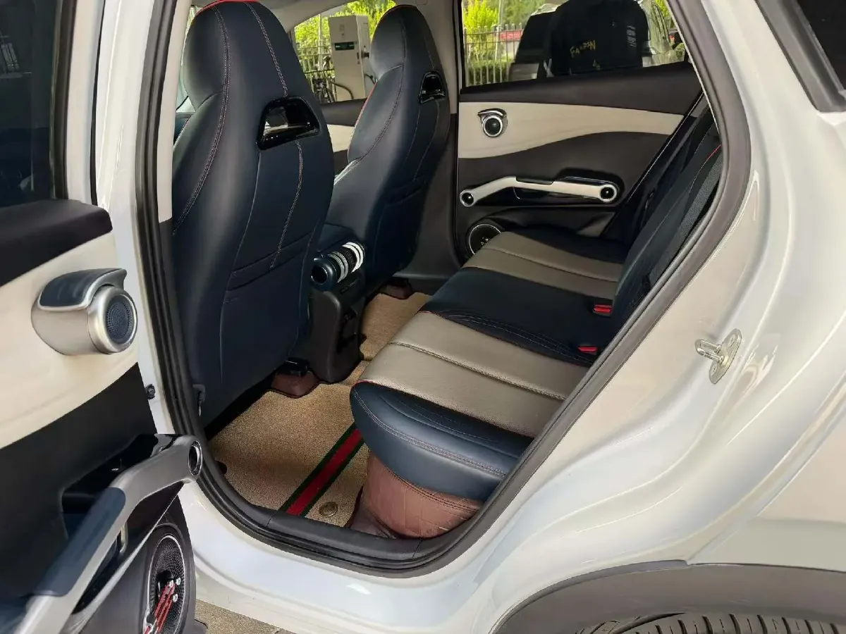 2022 Hycan Z03 BEV 64.23KWH,autocango,china used car exporter,china ev exporter,chinese used car exporter,chinese used ev exporter