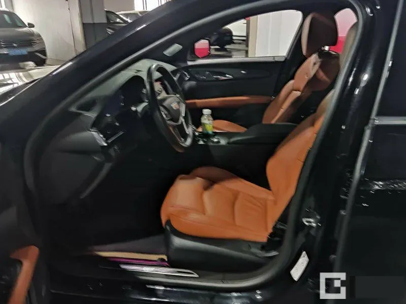 2020 Cadillac CT6 2.0T 241HP L4 10AT,autocango,china used car exporter,china ev exporter,chinese used car exporter,chinese used ev exporter