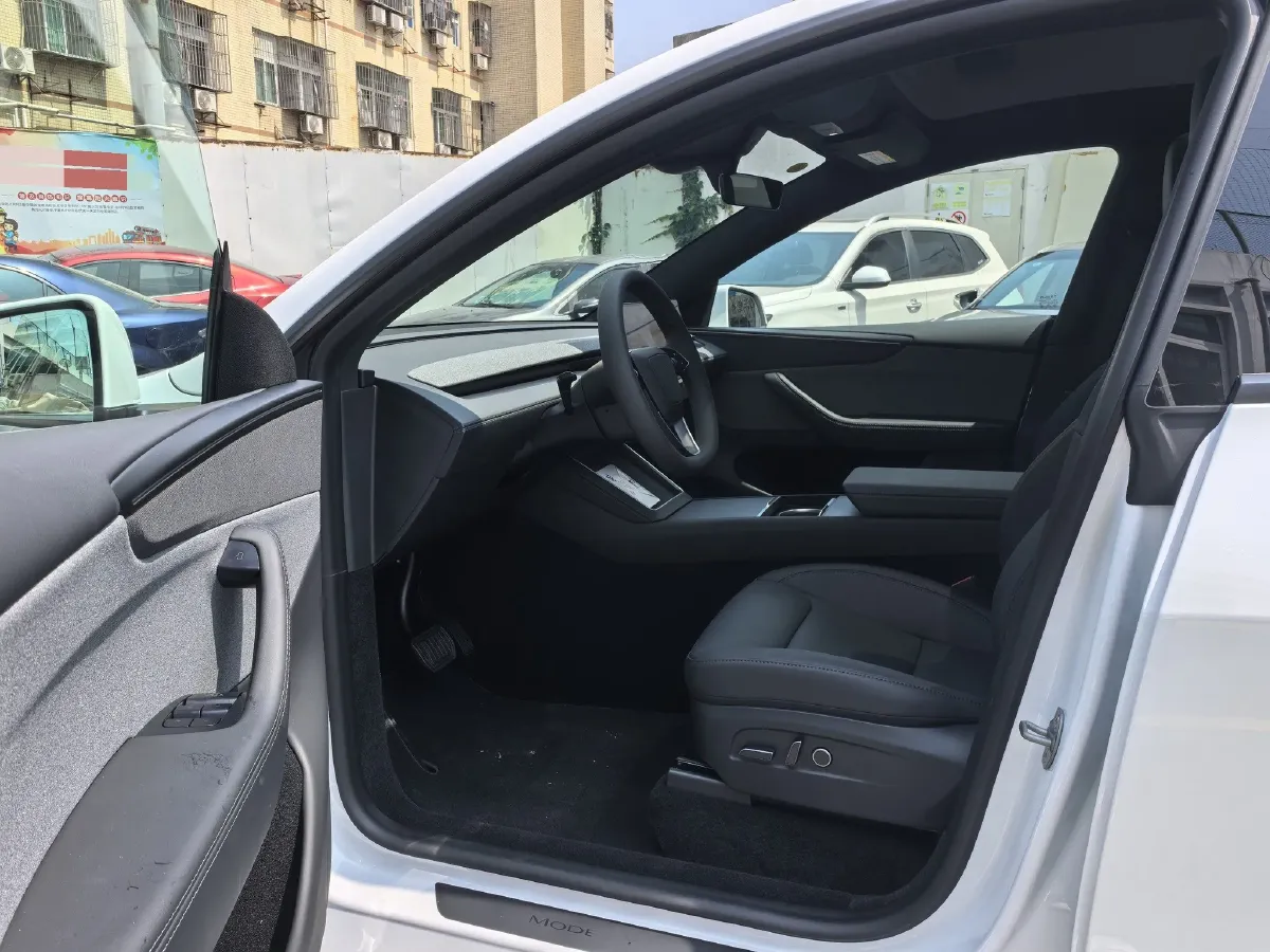 2026 Tesla Model Y BEV,autocango,china used car exporter,china ev exporter,chinese used car exporter,chinese used ev exporter