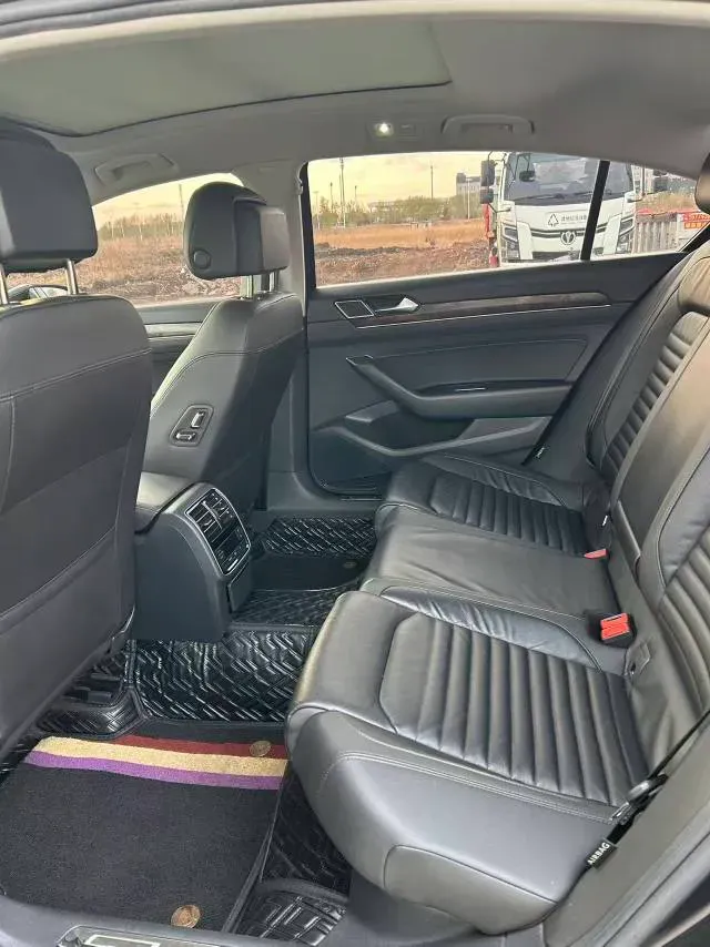 2018 Volkswagen Magotan 1.8T 180HP L4 7DCT,autocango,china used car exporter,china ev exporter,chinese used car exporter,chinese used ev exporter