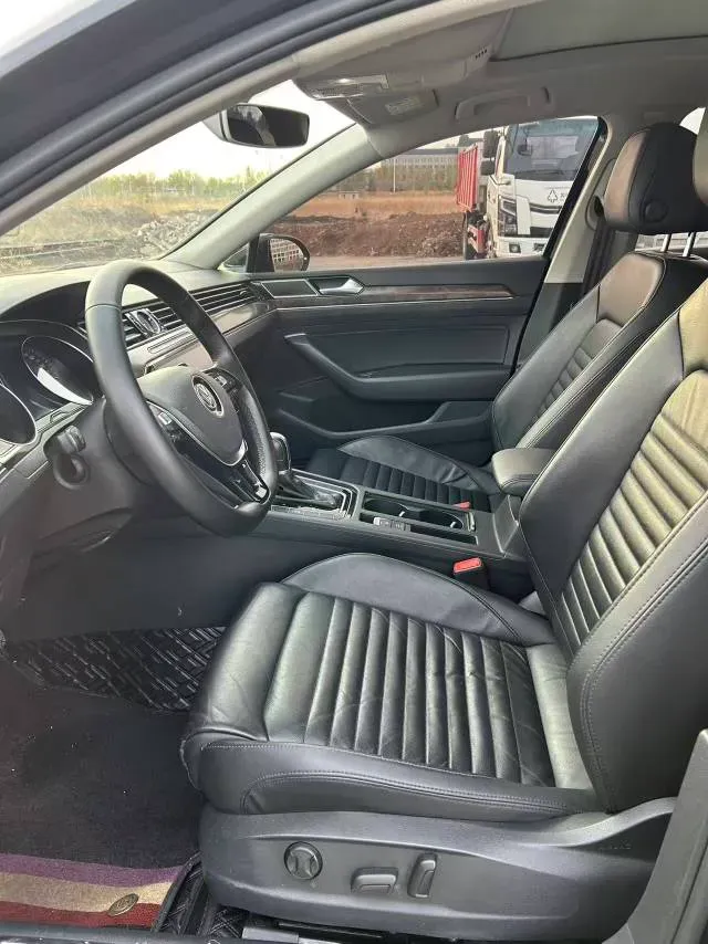 2018 Volkswagen Magotan 1.8T 180HP L4 7DCT,autocango,china used car exporter,china ev exporter,chinese used car exporter,chinese used ev exporter