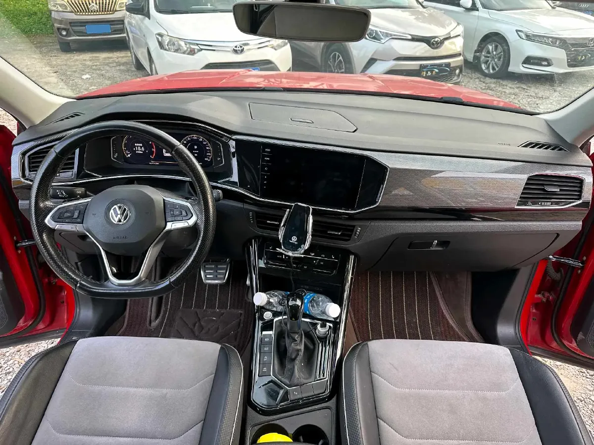 2020 Volkswagen Tayron X 2.0T 186HP L4 7DCT,autocango,china used car exporter,china ev exporter,chinese used car exporter,chinese used ev exporter