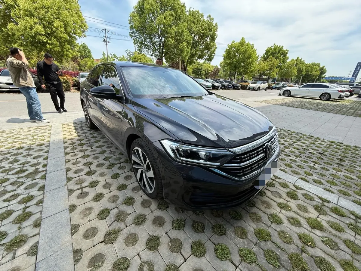 2025 Volkswagen Sagitar 1.5T 160HP L4 7DCT,autocango,china used car exporter,china ev exporter,chinese used car exporter,chinese used ev exporter