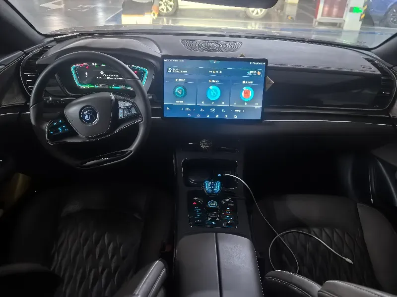 2020 WEY VV7 2.0T 227HP L4 7DCT PHEV,autocango,china used car exporter,china ev exporter,chinese used car exporter,chinese used ev exporter