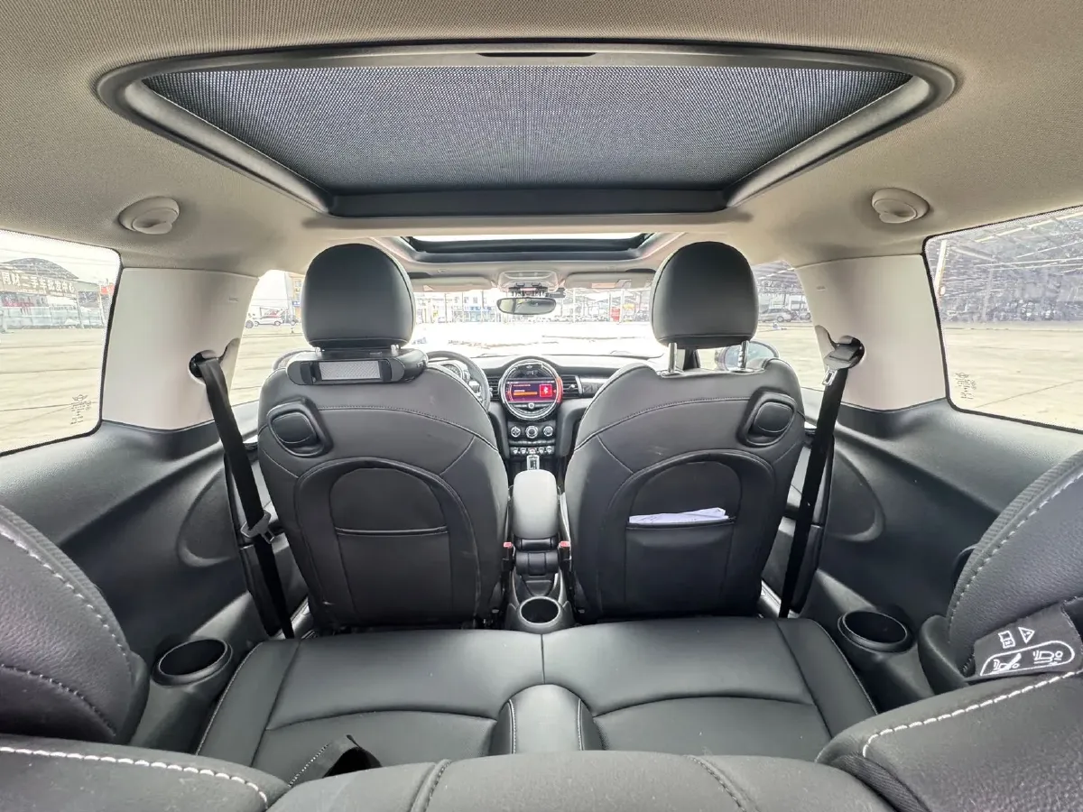 2020 MINI MINI 1.5T 136HP L3 7DCT,autocango,china used car exporter,china ev exporter,chinese used car exporter,chinese used ev exporter