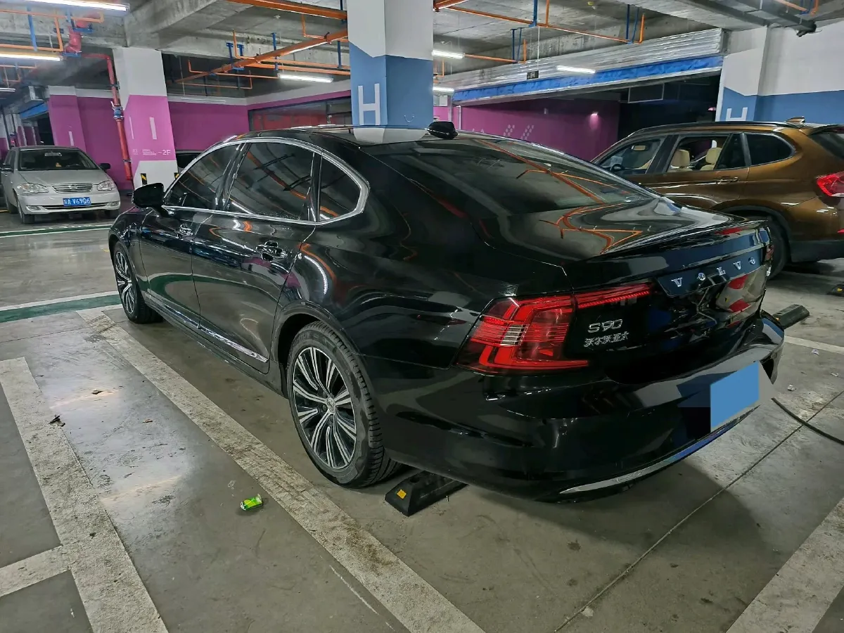 2021 Volvo S90 PHEV 2.0T 303HP L4 8AT PHEV 11.6KWH,autocango,china used car exporter,china ev exporter,chinese used car exporter,chinese used ev exporter
