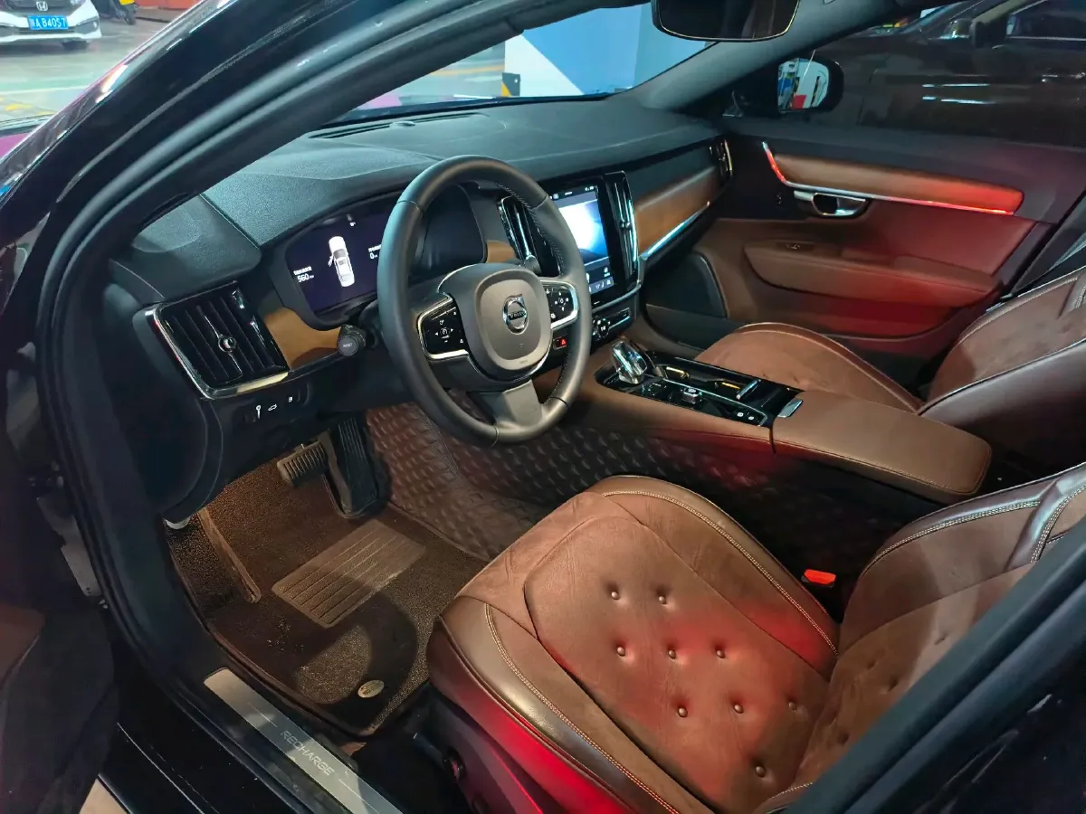 2021 Volvo S90 PHEV 2.0T 303HP L4 8AT PHEV 11.6KWH,autocango,china used car exporter,china ev exporter,chinese used car exporter,chinese used ev exporter