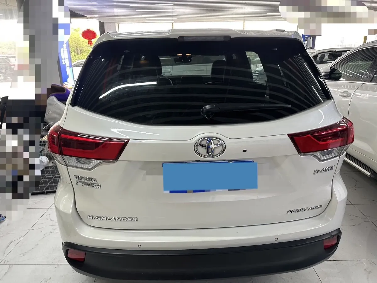 2018 Jeep Grand Commander 2.0T 265HP L4 9AT,autocango,china used car exporter,china ev exporter,chinese used car exporter,chinese used ev exporter