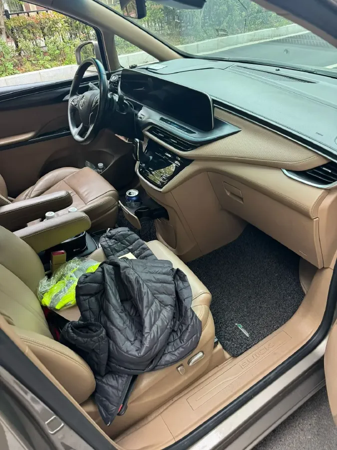 2021 Buick GL8 2.0T 237HP L4 9AT,autocango,china used car exporter,china ev exporter,chinese used car exporter,chinese used ev exporter