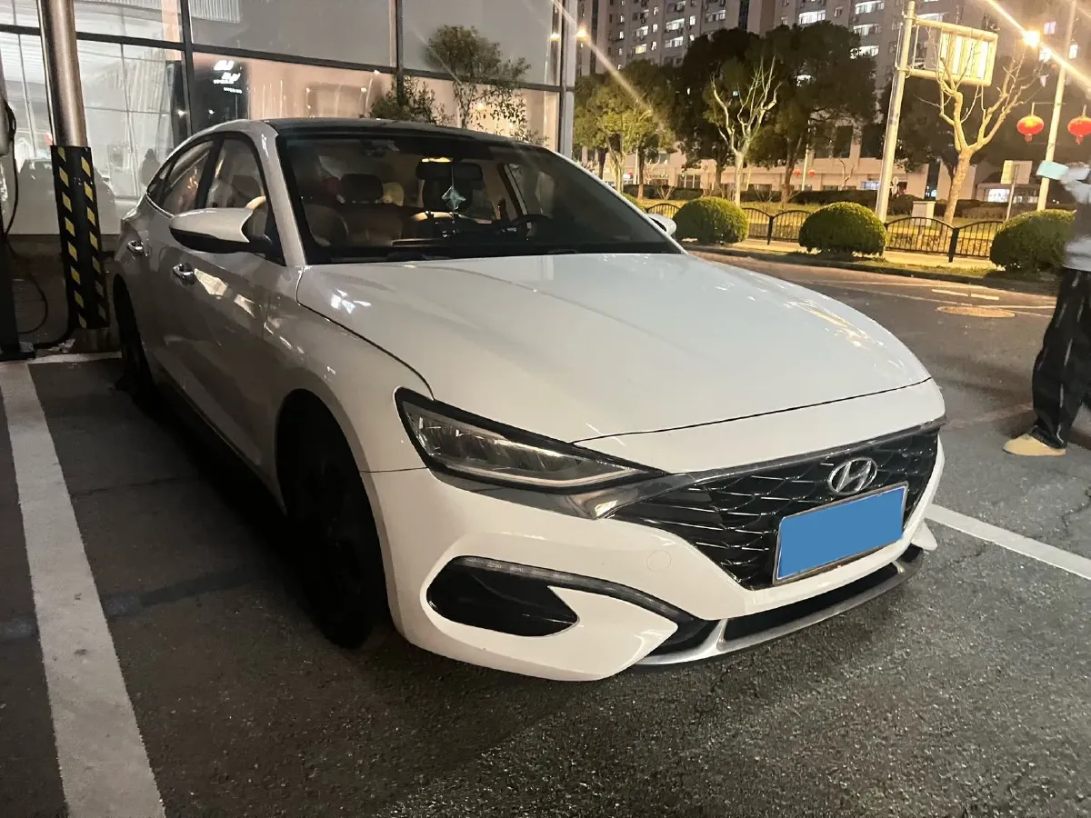 2019 Hyundai La Festa 1.6T 204HP L4 7DCT,autocango,china used car exporter,china ev exporter,chinese used car exporter,chinese used ev exporter
