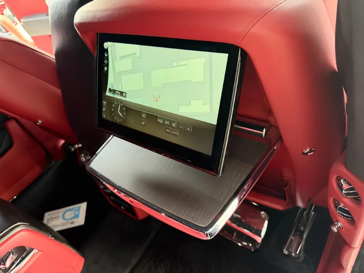 2018 Rolls-Royce Cullinan 6.7T 571HP V12 8AT,autocango,china used car exporter,china ev exporter,chinese used car exporter,chinese used ev exporter