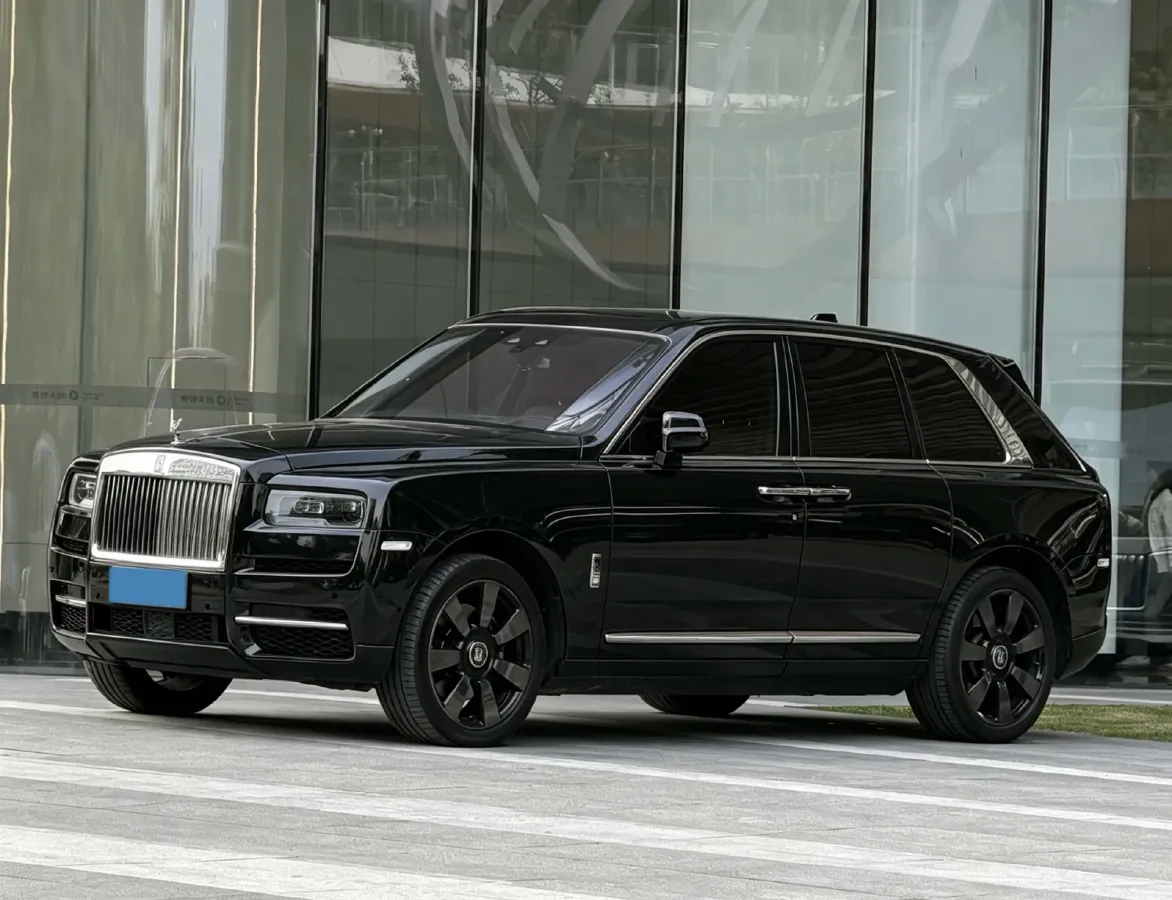 2018 Rolls-Royce Cullinan 6.7T 571HP V12 8AT,autocango,china used car exporter,china ev exporter,chinese used car exporter,chinese used ev exporter