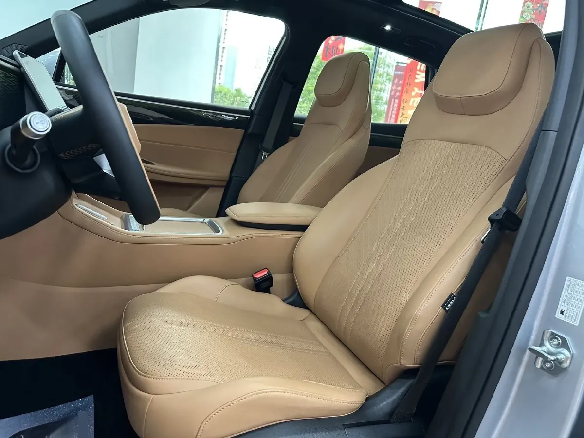 2025 Geely Galaxy L7 1.5L 112HP L4 1DHT PHEV 18.4KWH,autocango,china used car exporter,china ev exporter,chinese used car exporter,chinese used ev exporter