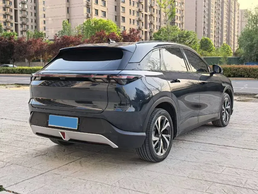 2024 HongQi H5 2.0T 224HP L4 8AT,autocango,china used car exporter,china ev exporter,chinese used car exporter,chinese used ev exporter