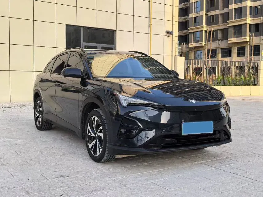 2024 HongQi H5 2.0T 224HP L4 8AT,autocango,china used car exporter,china ev exporter,chinese used car exporter,chinese used ev exporter